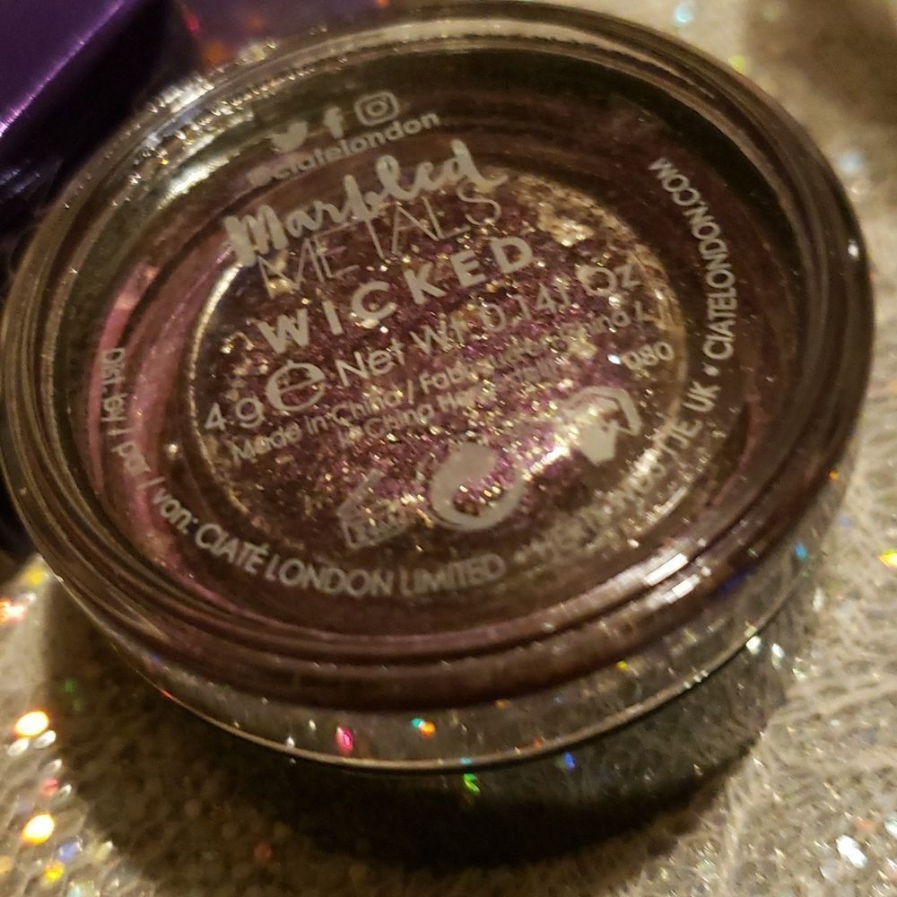 ❇️WICKED Ciate DISCONTINUED Marbled Metals Metallic Glitter Shadow NWT - Picture 6 of 6